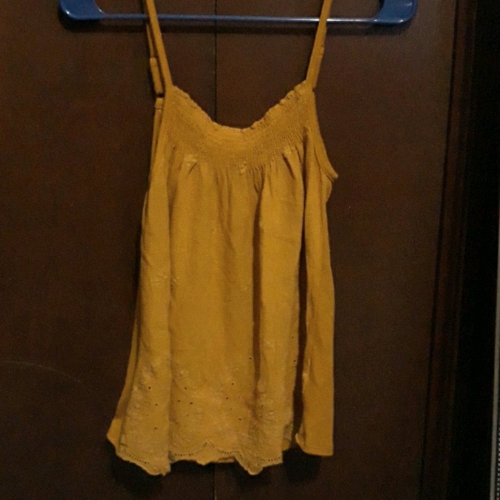 🍂4 for $10🍂 Pretty mustard yellow tank